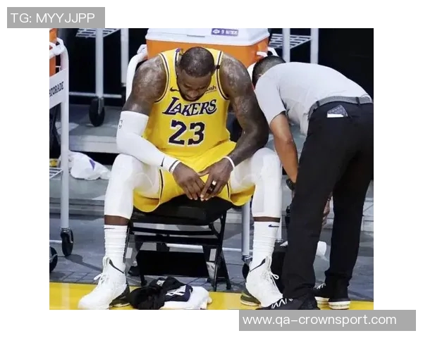 詹姆斯下场休息期间湖人净胜16分他的正负值为何却是14